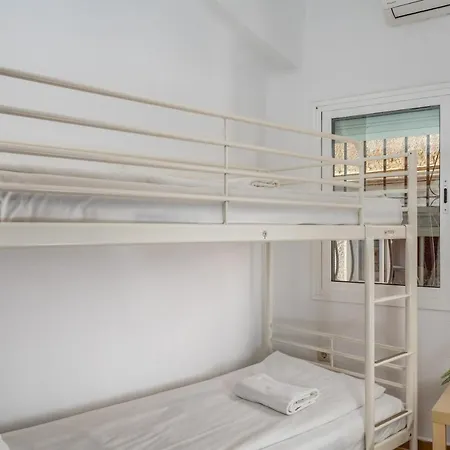 Spacious Flat In The Heart Of Ref 39 *