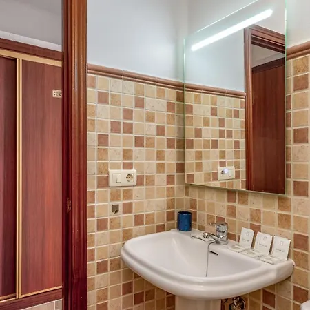 Spacious Flat In The Heart Of Ref 39 Appartamento *
